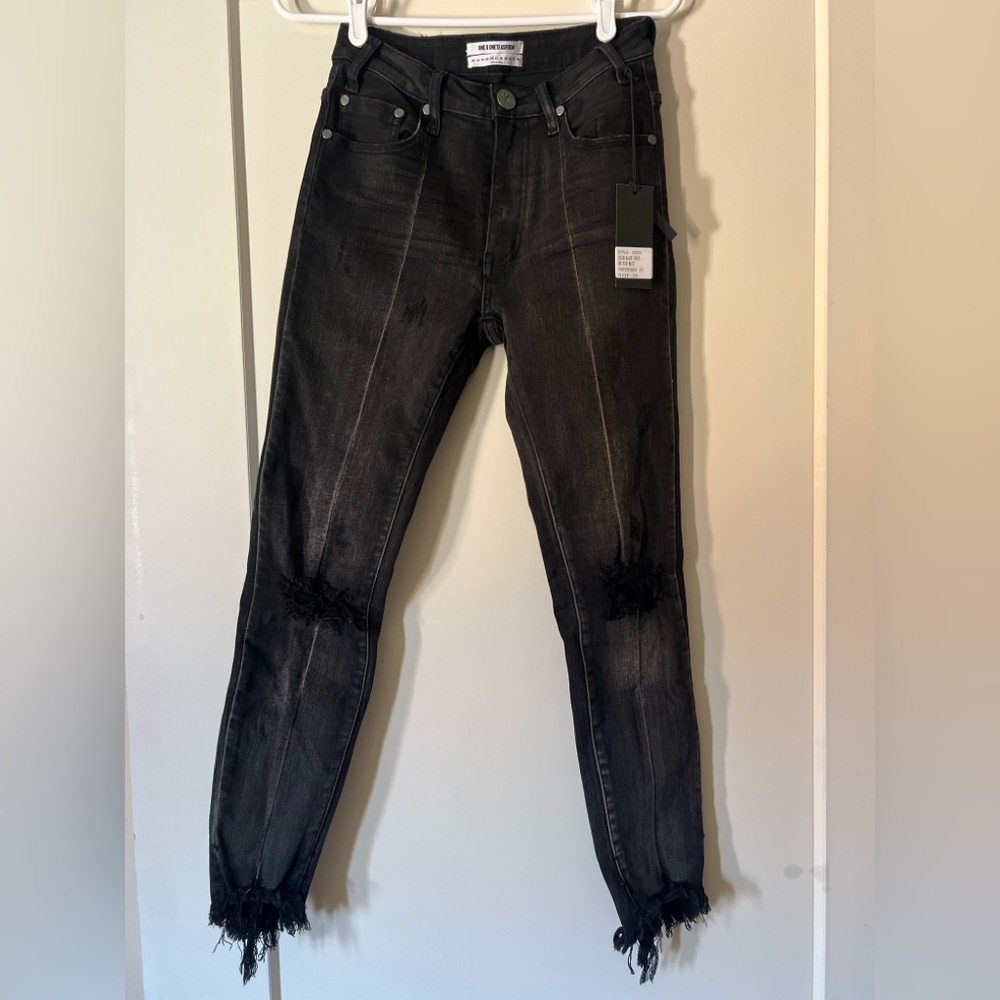 One Teaspoon Freebirds Black Ankle Cropped Jeans stretched hip to hip 14"